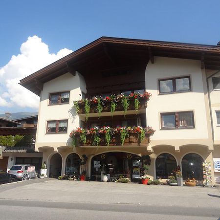 Ferienwohnung Blumen Penz Zell am Ziller Zimmer foto