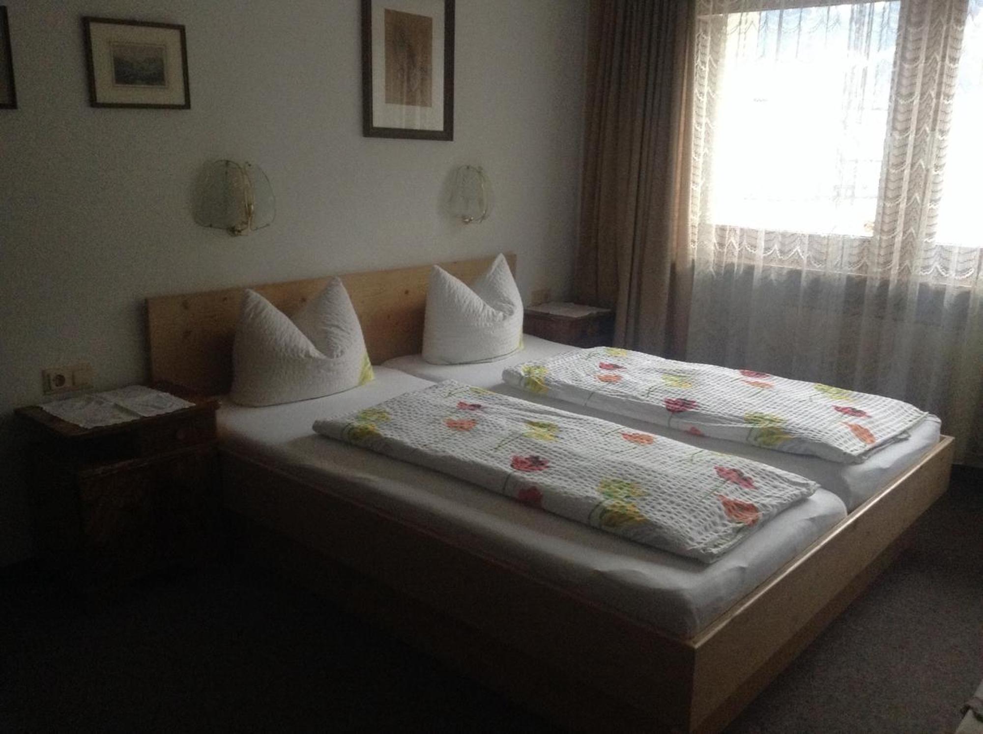 Ferienwohnung Blumen Penz Zell am Ziller Zimmer foto